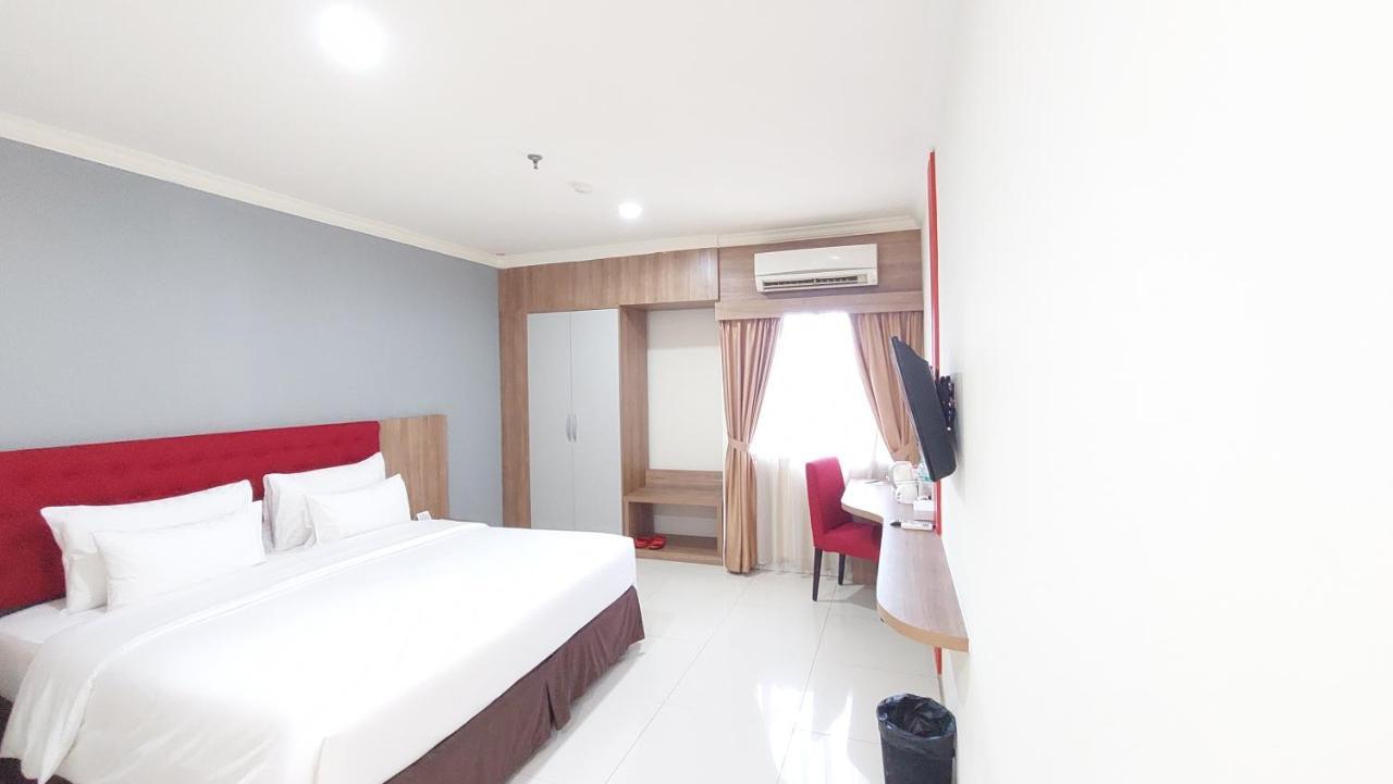 Moritz Hotel Rsab Harapan Kita Giacarta Esterno foto
